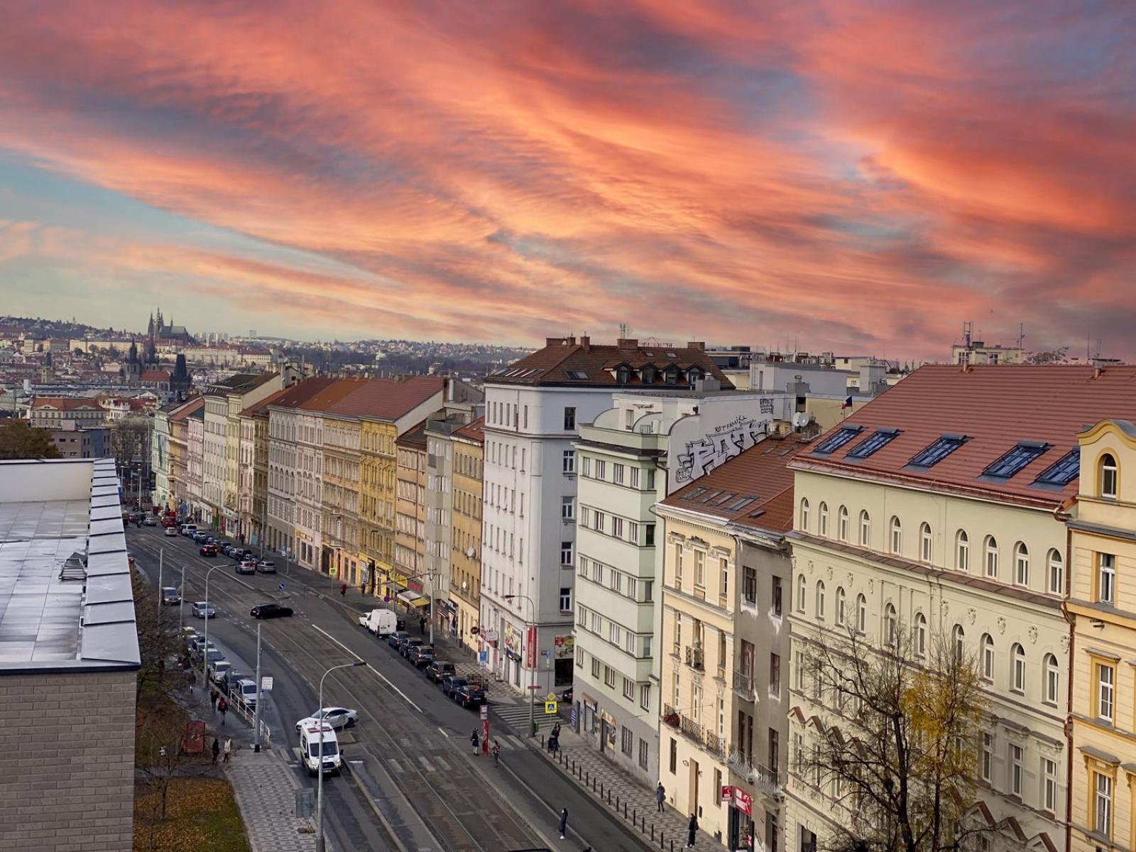Lägenhet 4 Room, 2 Bath, Parking Prag